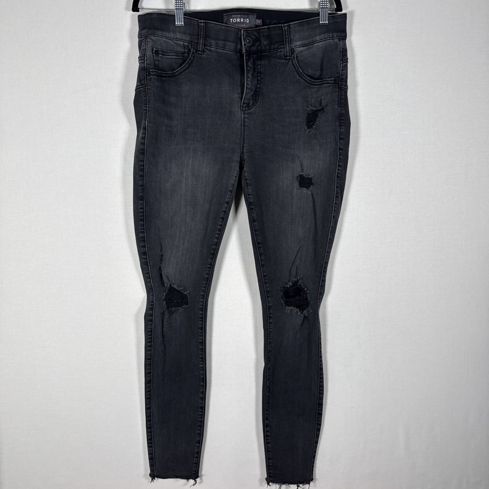 Distressed Torrid 12R Black Bombshell Skinny Premium Stretch Jeans